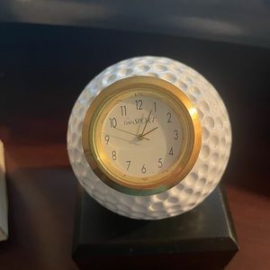 GOLFBALL CLOCK  NEW (DANBURY CLOCK COMPANY